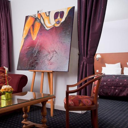 Hotel Restaurant Logis La Palette Wettolsheim المظهر الخارجي الصورة