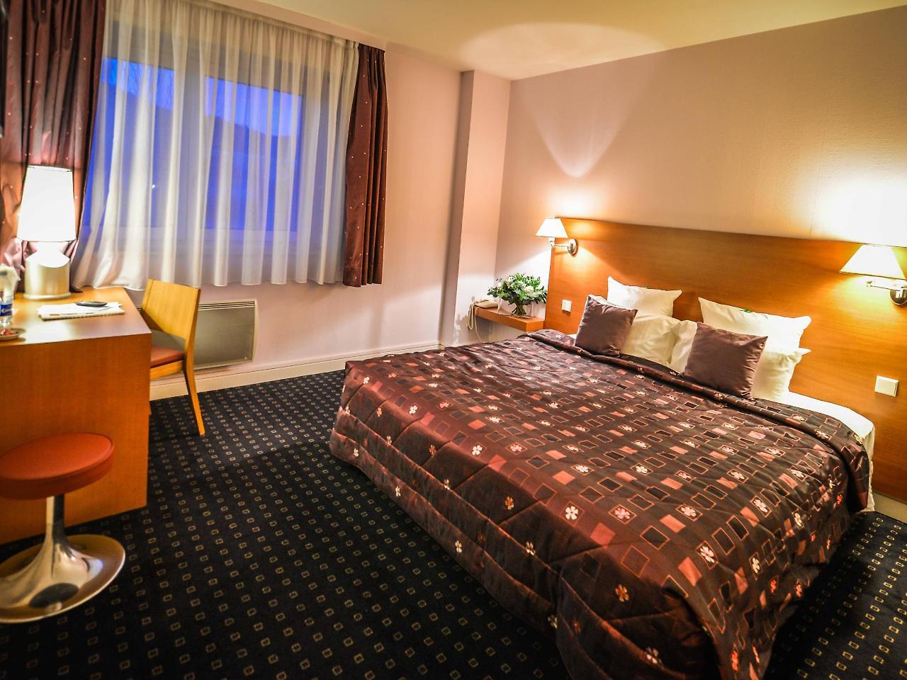 Hotel Restaurant Logis La Palette Wettolsheim المظهر الخارجي الصورة