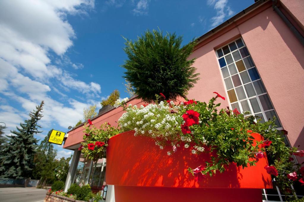 Hotel Restaurant Logis La Palette Wettolsheim المظهر الخارجي الصورة
