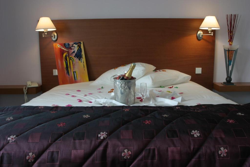 Hotel Restaurant Logis La Palette Wettolsheim المظهر الخارجي الصورة