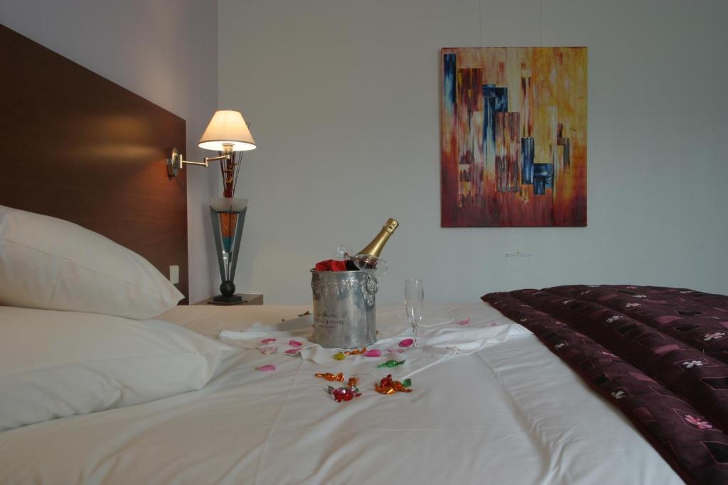 Hotel Restaurant Logis La Palette Wettolsheim المظهر الخارجي الصورة